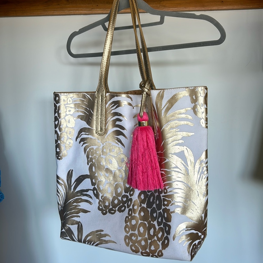 lilly Pulitzer reversible shopping tote